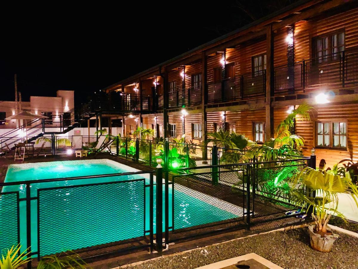 Hotel Alma Pura Пуэрто-Игуасу Экстерьер фото